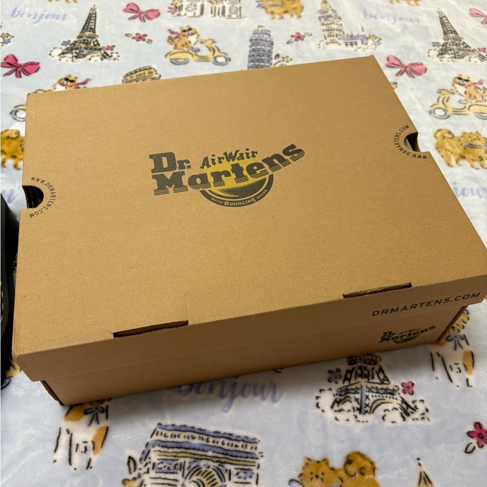 Women’s White Dr. Martens Jadon Boot Smooth Leather Platforms - Picture 12 of 12